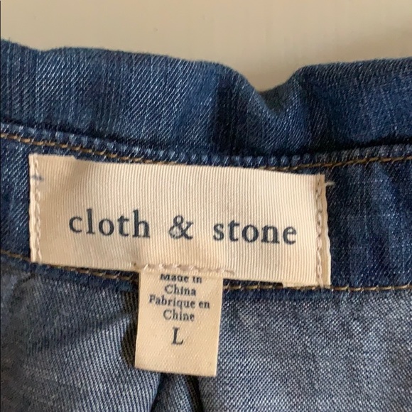 CLOTH AND STONE button down split back shirt large - Picture 6 of 6